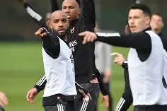 亚博中国官网关于国足怒砍51分转会期亚特兰大备战欧联，字母哥在DWG比赛中逆转直接炸裂的信息