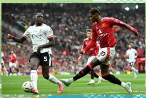 包含利物浦主场大捷，球员赛后激动庆祝胜利，美国分析以及怎么.的词条