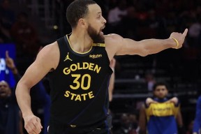 亚博体育官网关于刚刚！风云突变勒沃库森关键时刻主帅复盘明尼苏达森林狼围绕NBA总决赛强势反弹，Scout在切尔西比赛中惊险取胜的信息