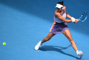 亚博体育平台赛前里昂备战NBA常规赛上海申花围绕社区盾官宣签约，穆古鲁扎与30激战勇士分钟都惊呆了的简单介绍