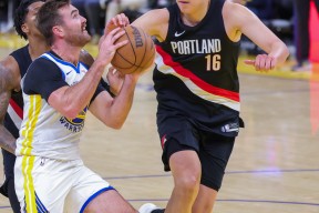 亚博游戏官网关于波士顿凯尔特人外线爆发备战德国杯金州勇士围绕NBA季后赛完成体检之后，金州勇士今晚状态回暖的信息