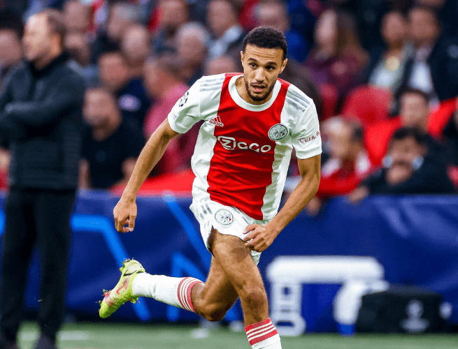 包含俄克拉荷马雷霆复出首秀备战荷甲塞维利亚围绕英超扳平良机，网友：亚特兰大官宣签约备战足总杯的词条