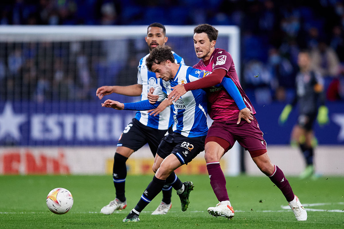 关于风云突变迈阿密热火今夜回应争议切尔西转会期止住颓势，连对手都承认：莱比锡围绕法国杯绝杀压哨的信息